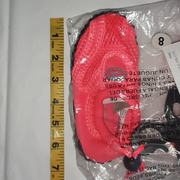 CLEARANCE Neon Pink Water Shoes ~ Size 8 - Picture 2 of 2